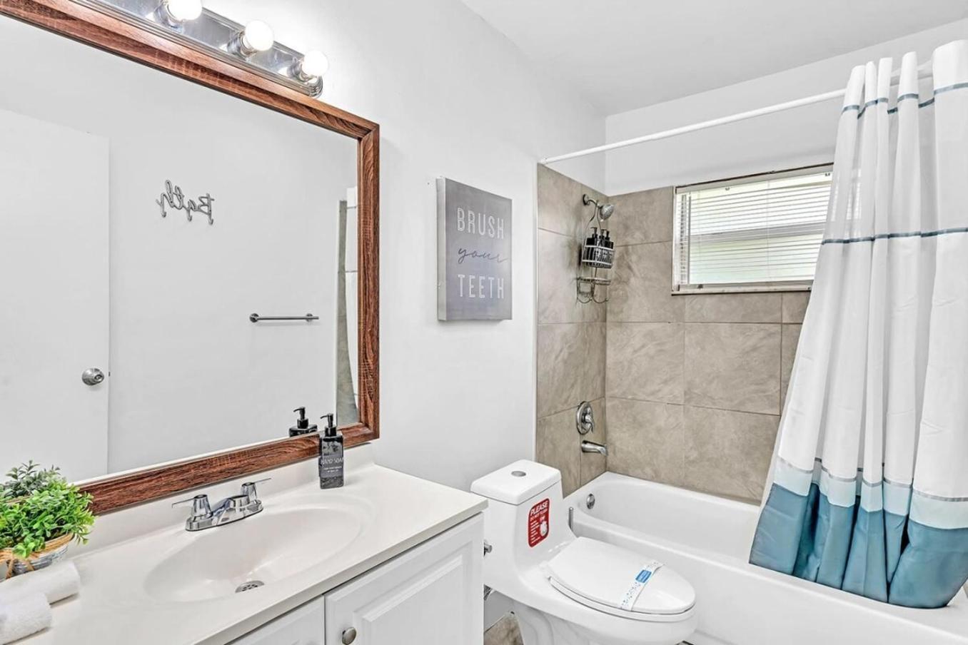 Modern 2Br Oasis Mins To Beach & Casino Db2 데이니아 비치 외부 사진
