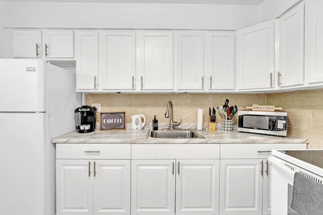 Modern 2Br Oasis Mins To Beach & Casino Db2 데이니아 비치 외부 사진