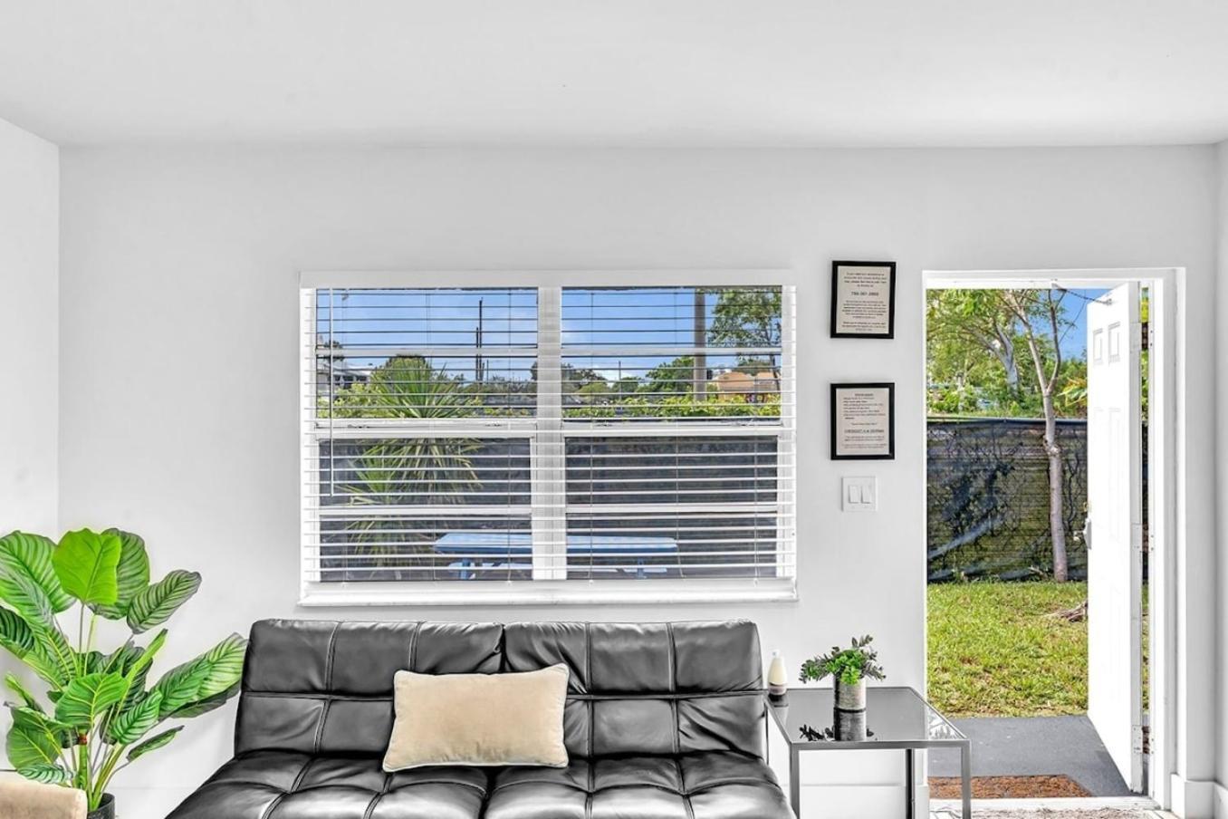Modern 2Br Oasis Mins To Beach & Casino Db2 데이니아 비치 외부 사진