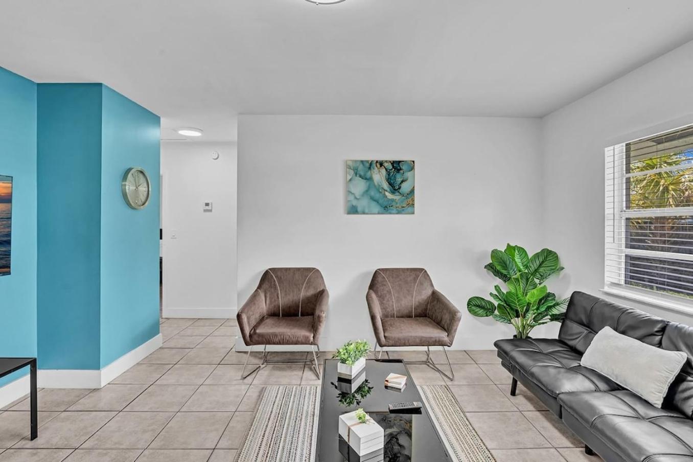 Modern 2Br Oasis Mins To Beach & Casino Db2 데이니아 비치 외부 사진